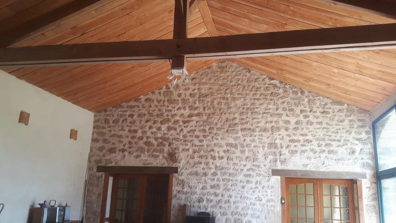 Villa Maison En Pierre Dettey Exterior foto